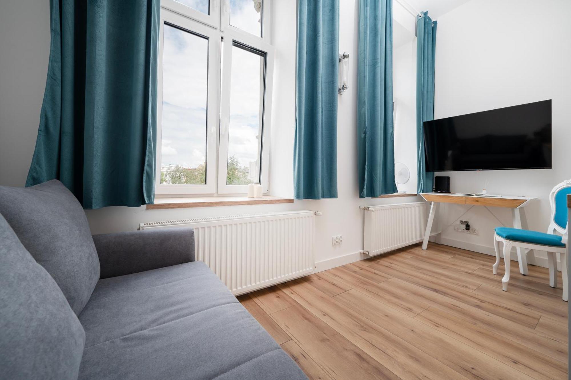 Lodz Jaracza Apt - Workspace, Parking, Park Nearby - By Rentujemy Екстериор снимка