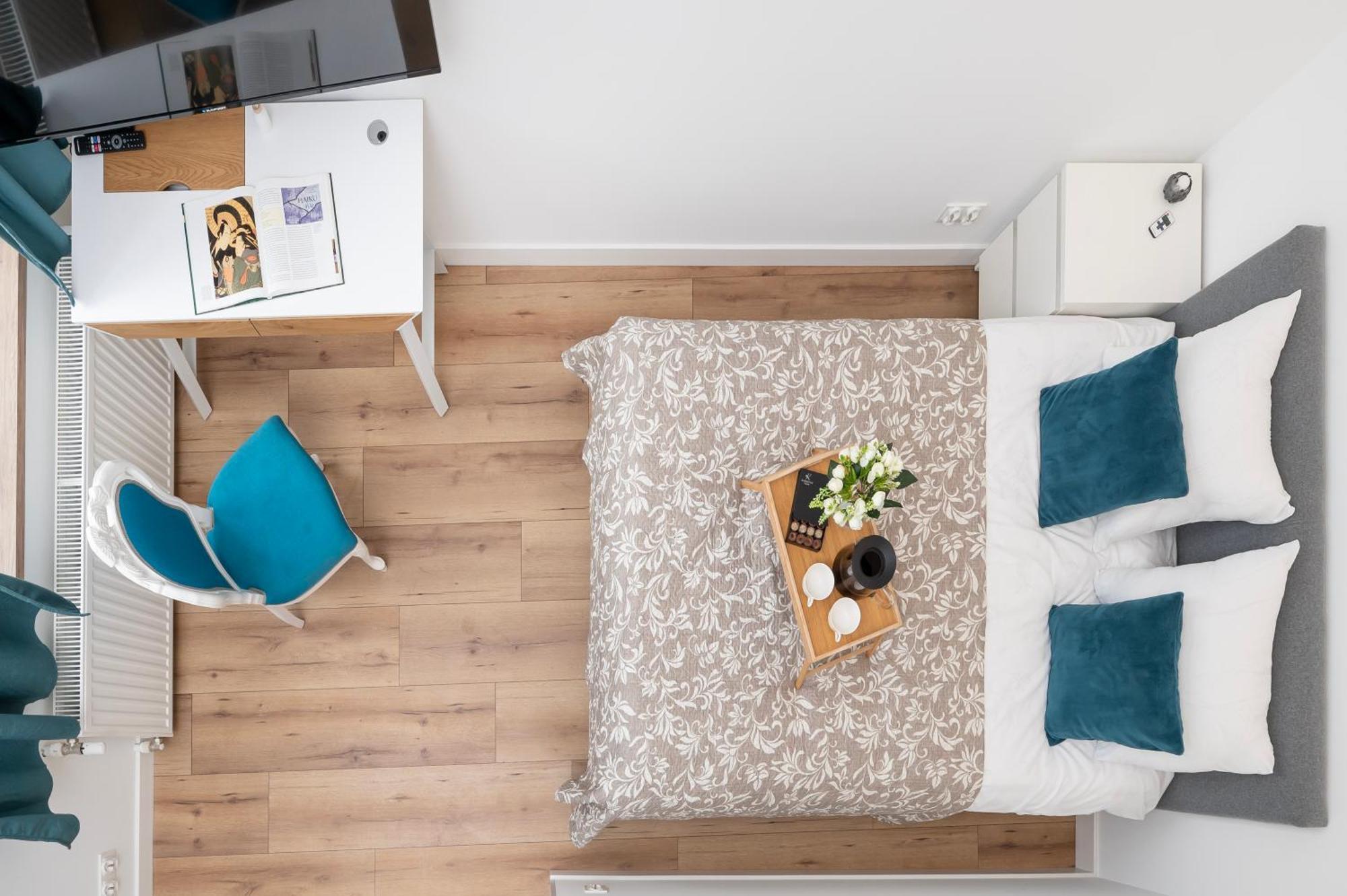 Lodz Jaracza Apt - Workspace, Parking, Park Nearby - By Rentujemy Екстериор снимка